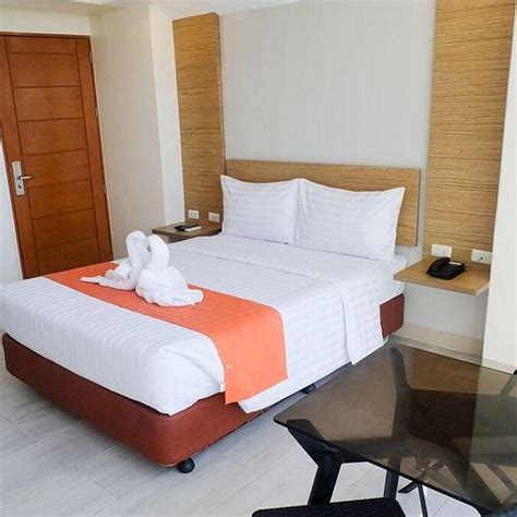 𝗧𝗛𝗘 𝟭𝟬 𝗕𝗘𝗦𝗧 Hotels in Lapu Lapu, Philippines.